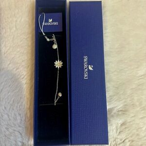 Swarovski Silver Bracelet with Daisy Crystal Charm